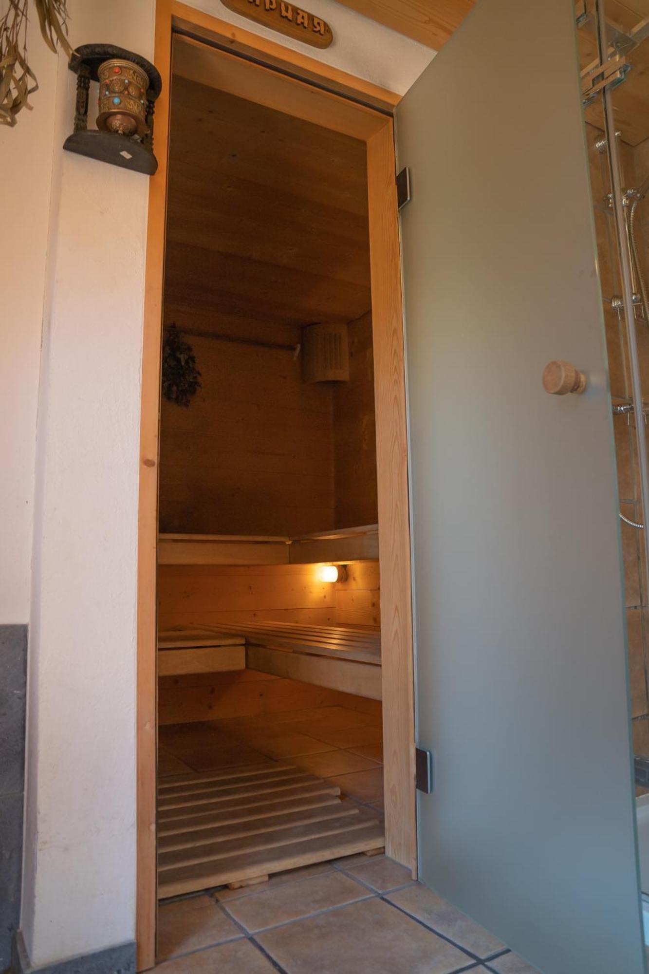 Doodle's Luxury Chalet -Walensee - Flumserberg - Churfirsten - Heidiland - Pool - Sauna Mols Exterior foto