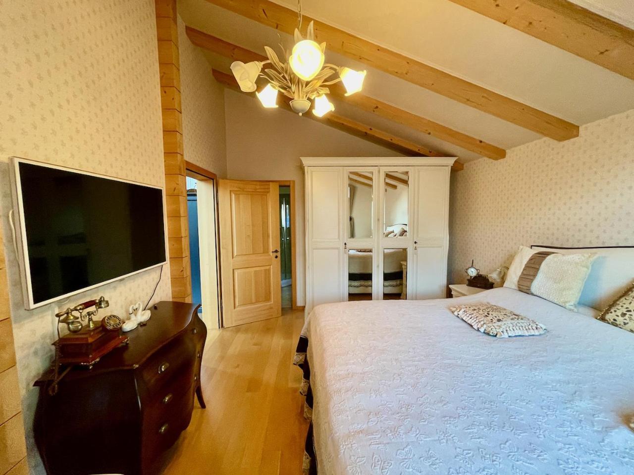 Doodle's Luxury Chalet -Walensee - Flumserberg - Churfirsten - Heidiland - Pool - Sauna Mols Exterior foto